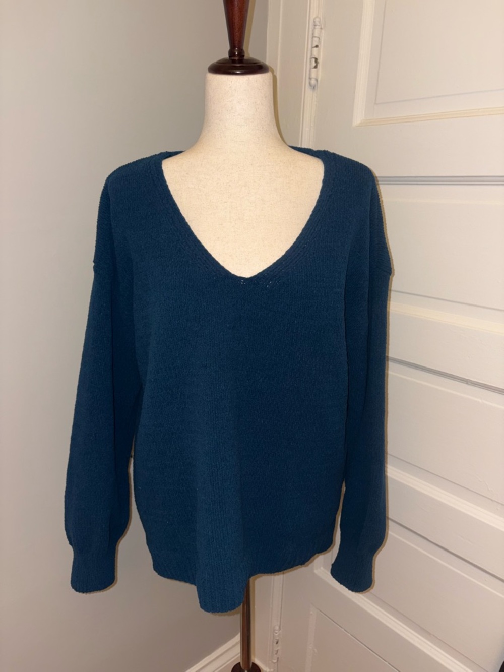Pink Lily Teal Blue V-Neck Sweater